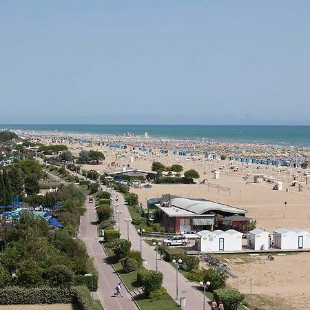 Girasole - Appartamenti Bibione Exteriör bild