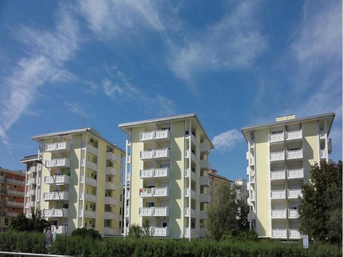 Girasole - Appartamenti Bibione Exteriör bild